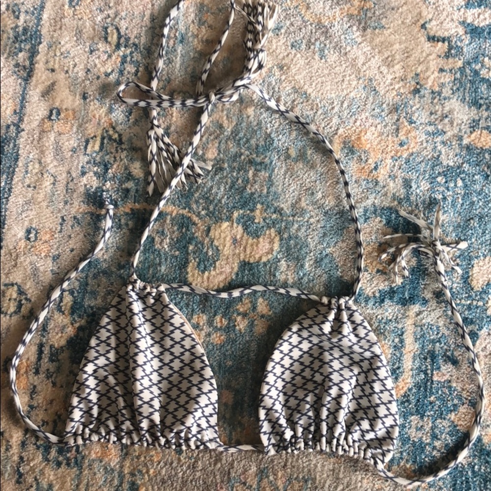 Acacia top vintage style size large